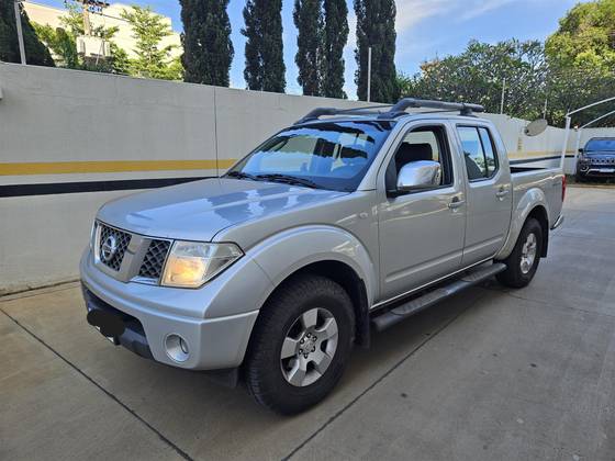 NISSAN FRONTIER 2.5 LE 4X4 CD TURBO ELETRONIC DIESEL 4P MANUAL